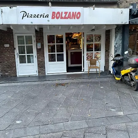 With Two Beds In Centrum